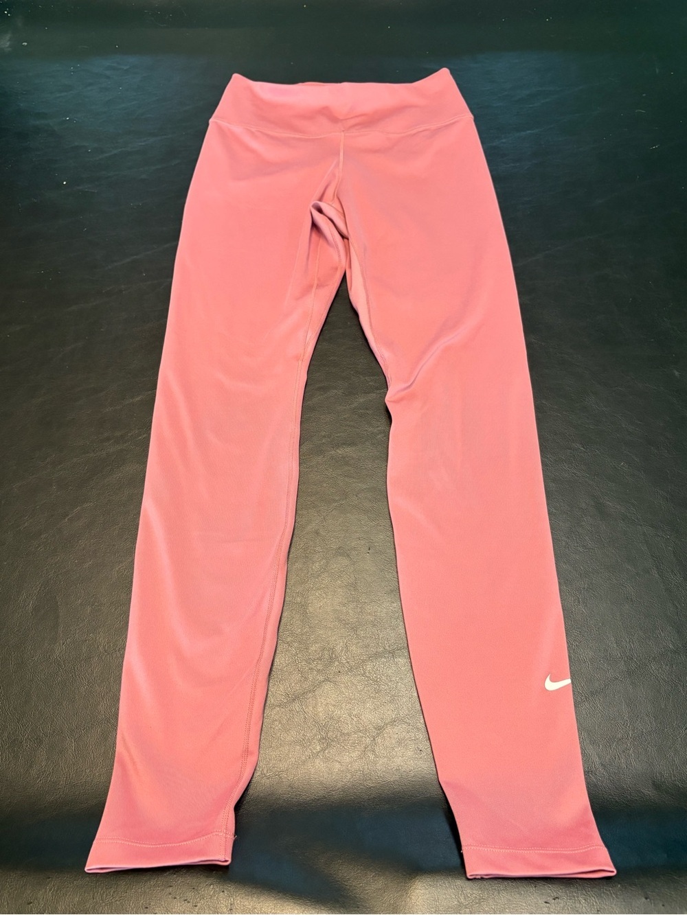 Nike Athletic Leggings in a Dusty Rose Color with White Swoosh size XS